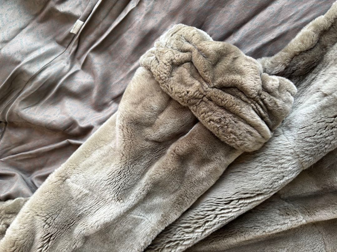 期間限定割引中‼️大幅お値下げしました‼️FENDI 希少khaki色ハーフコート