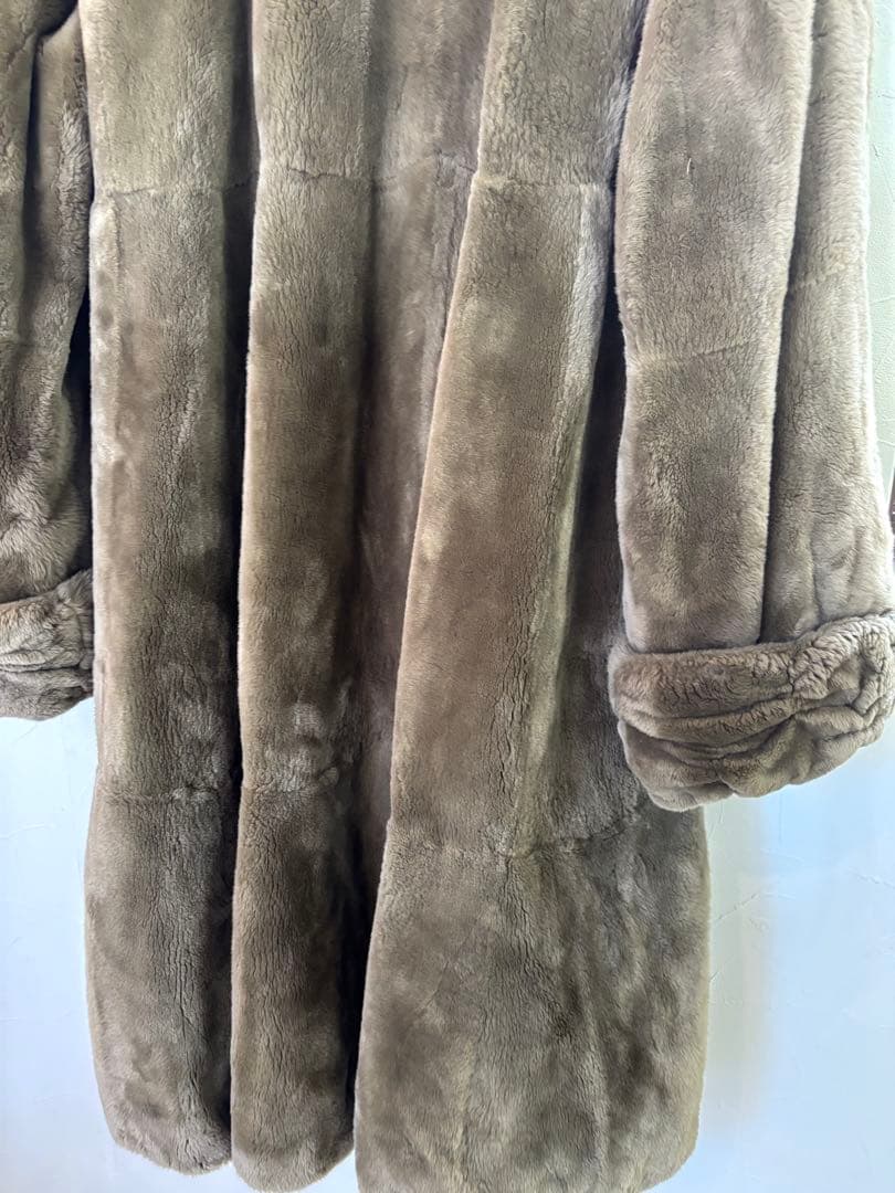 期間限定割引中‼️大幅お値下げしました‼️FENDI 希少khaki色ハーフコート