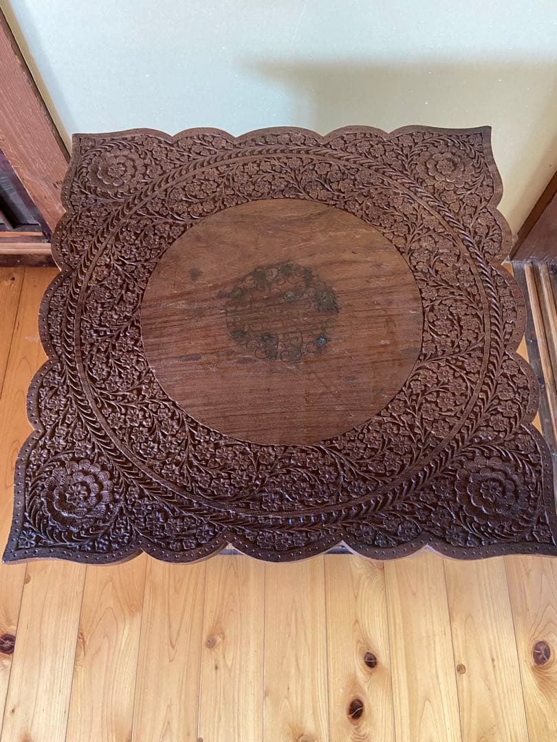 【最終価格】アジアンテイストテーブル