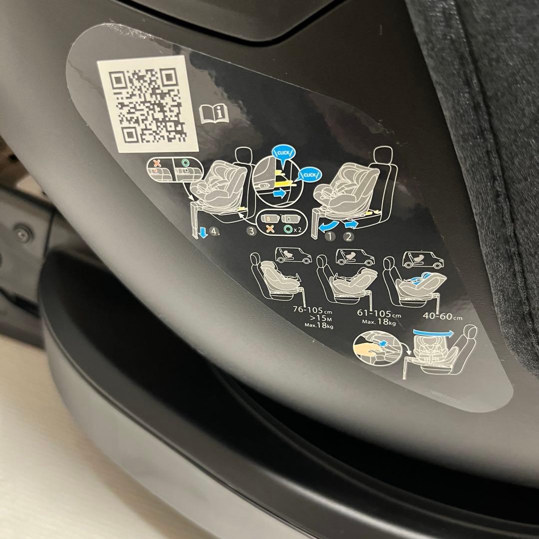 【美品】Combi チャイルドシート クルムーヴシリーズ　　R129 ブラック