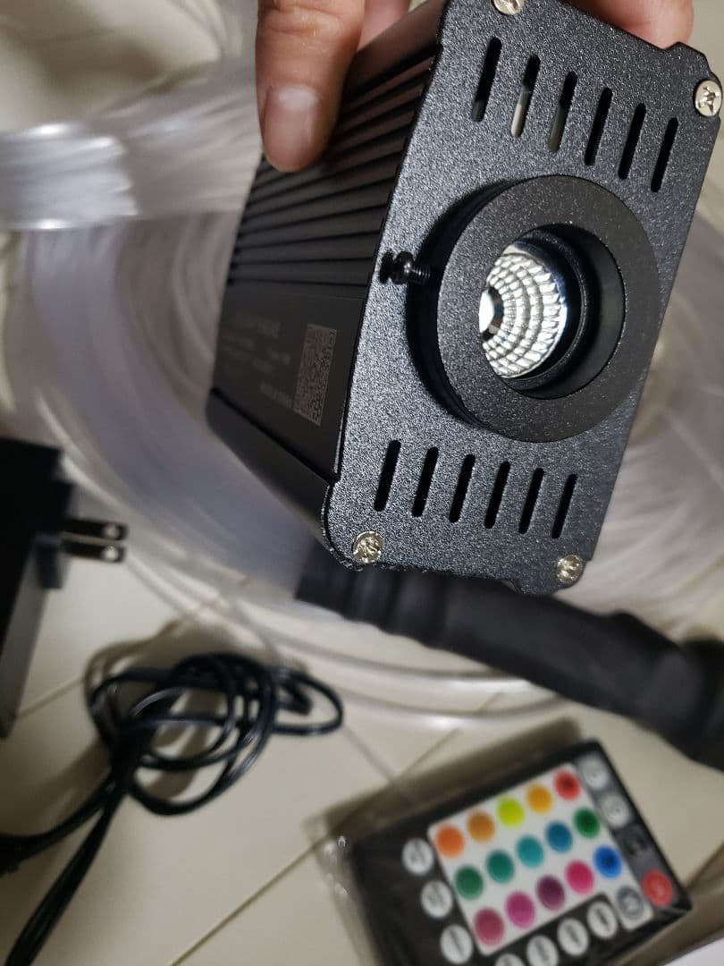 新品　光ファイバー　センサリープレイ　光の知育玩具　200cm ５０本　リモコン