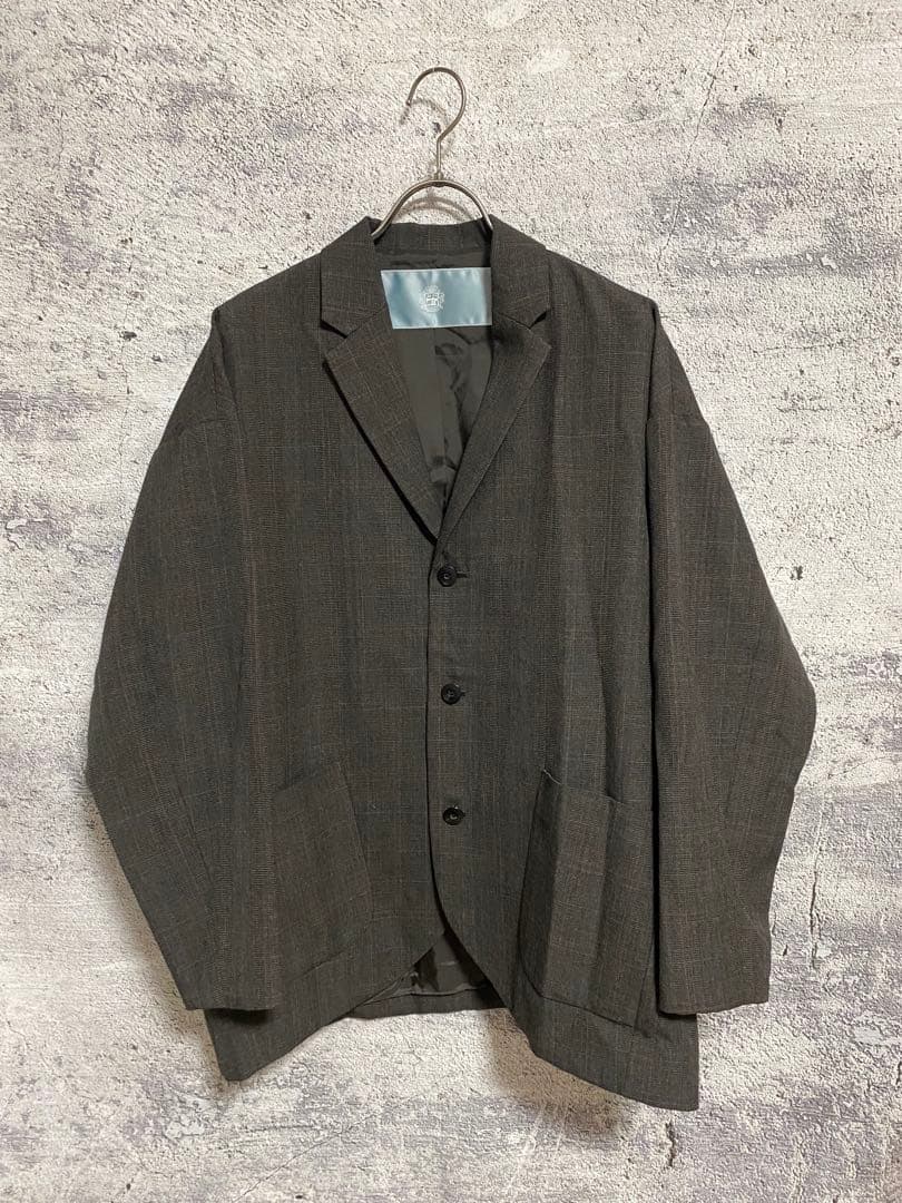 ドゥルカマラ　よそいきスーツセットアップ