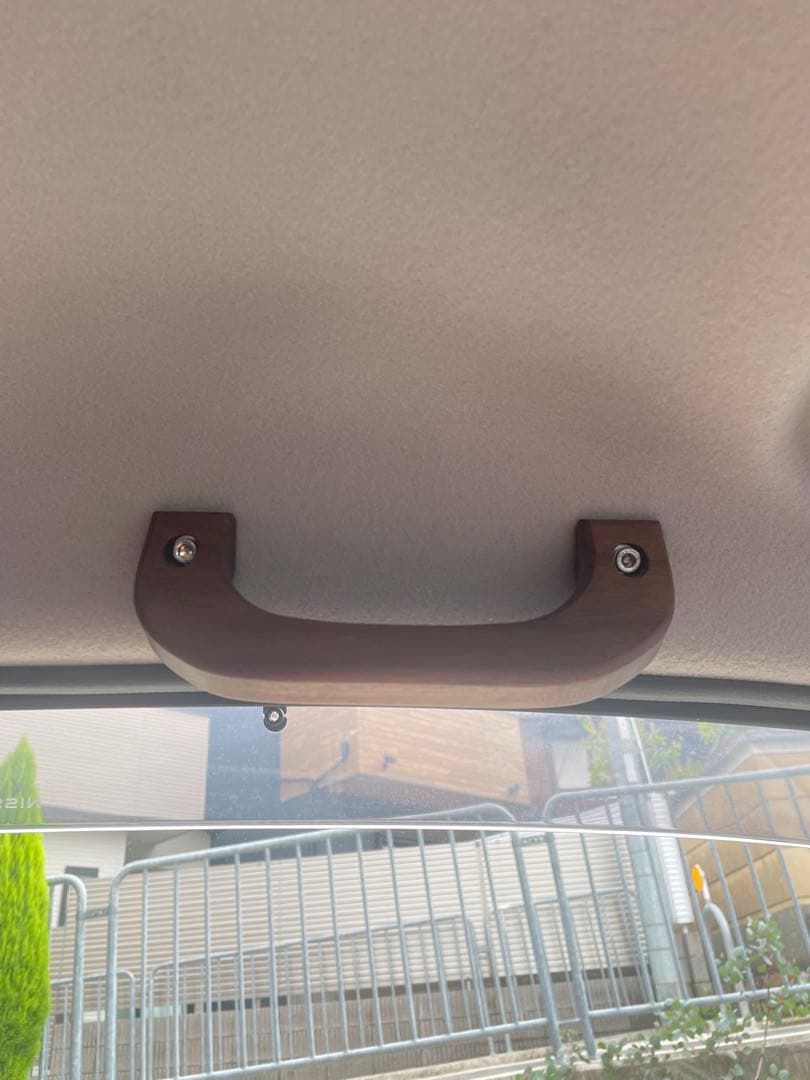 キャラバンE26 ウォールナットアシストグリップ　３点セット