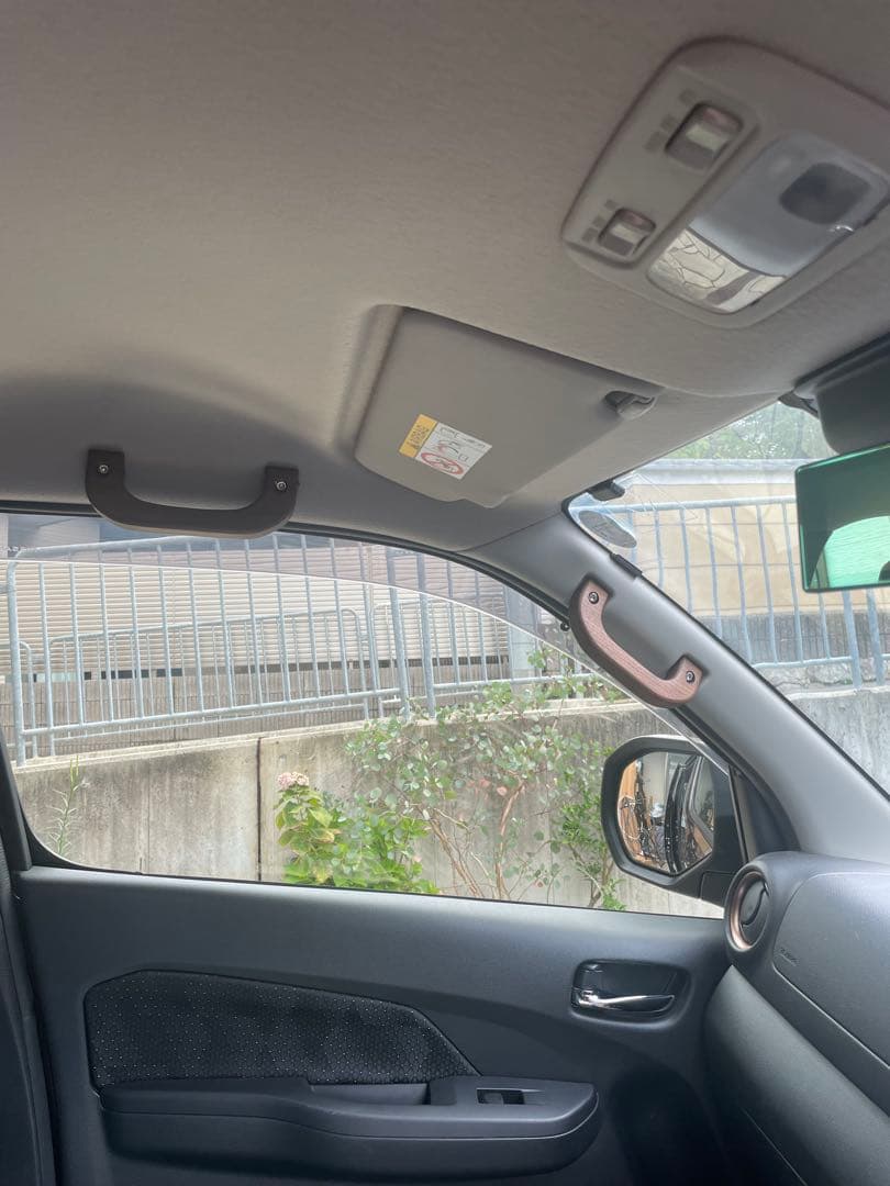 キャラバンE26 ウォールナットアシストグリップ　３点セット