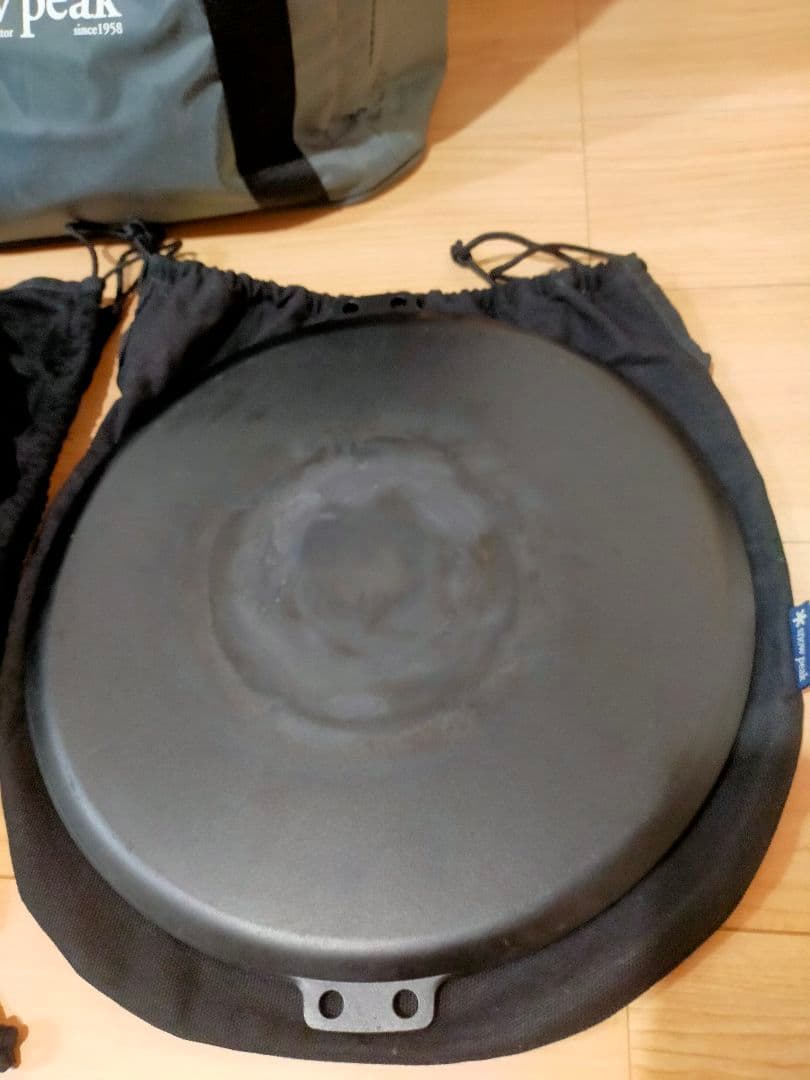 スノーピーク 鉄板焼エンバーナー +ギアコンテナ＋まな板＋ガス缶燃料