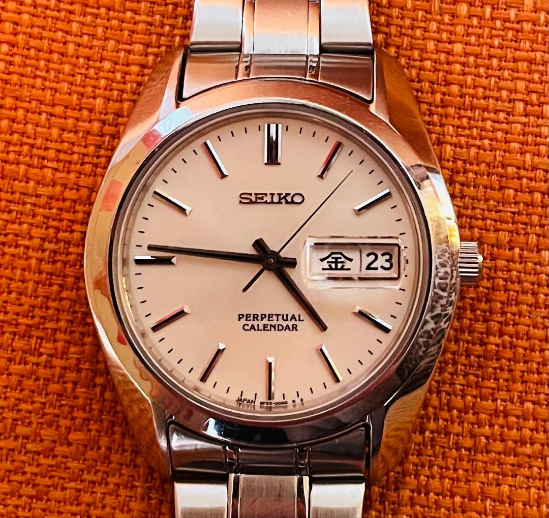 稼働品　セイコー　パーペチュアルカレンダー　8f33 8F33-0040