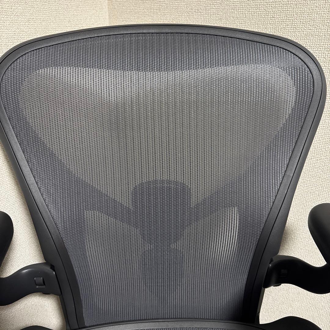 ハーマンミラー アーロンチェア　リマスタードBサイズ 2022年製
