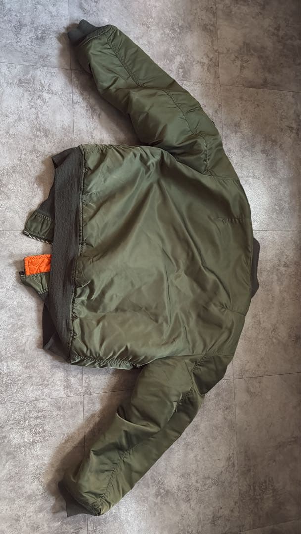 MA-1フライトジャケット オリーブグリーン　ヴィンテージ