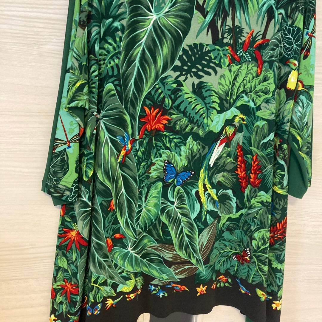 トクコプルミエヴォル　ボタニカル柄チュニック