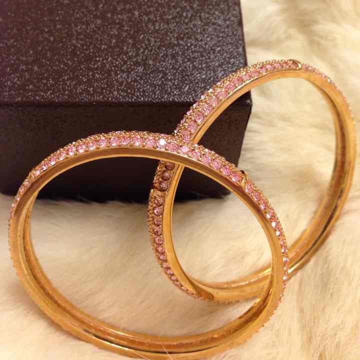 もも15メロンです。スワロフスキー 正規品 ブレスレット バングル