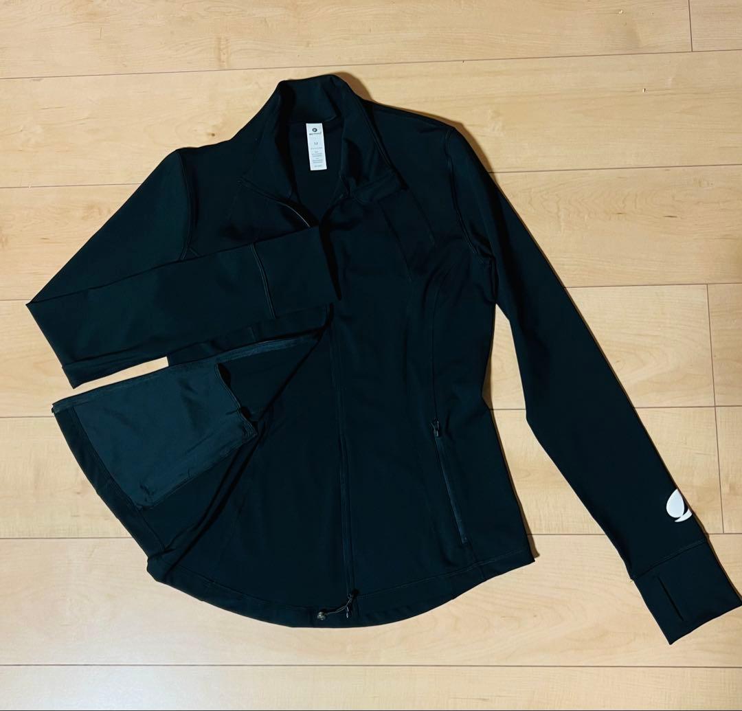 ジャザサイズ　ジップアップジャケット　Mサイズ