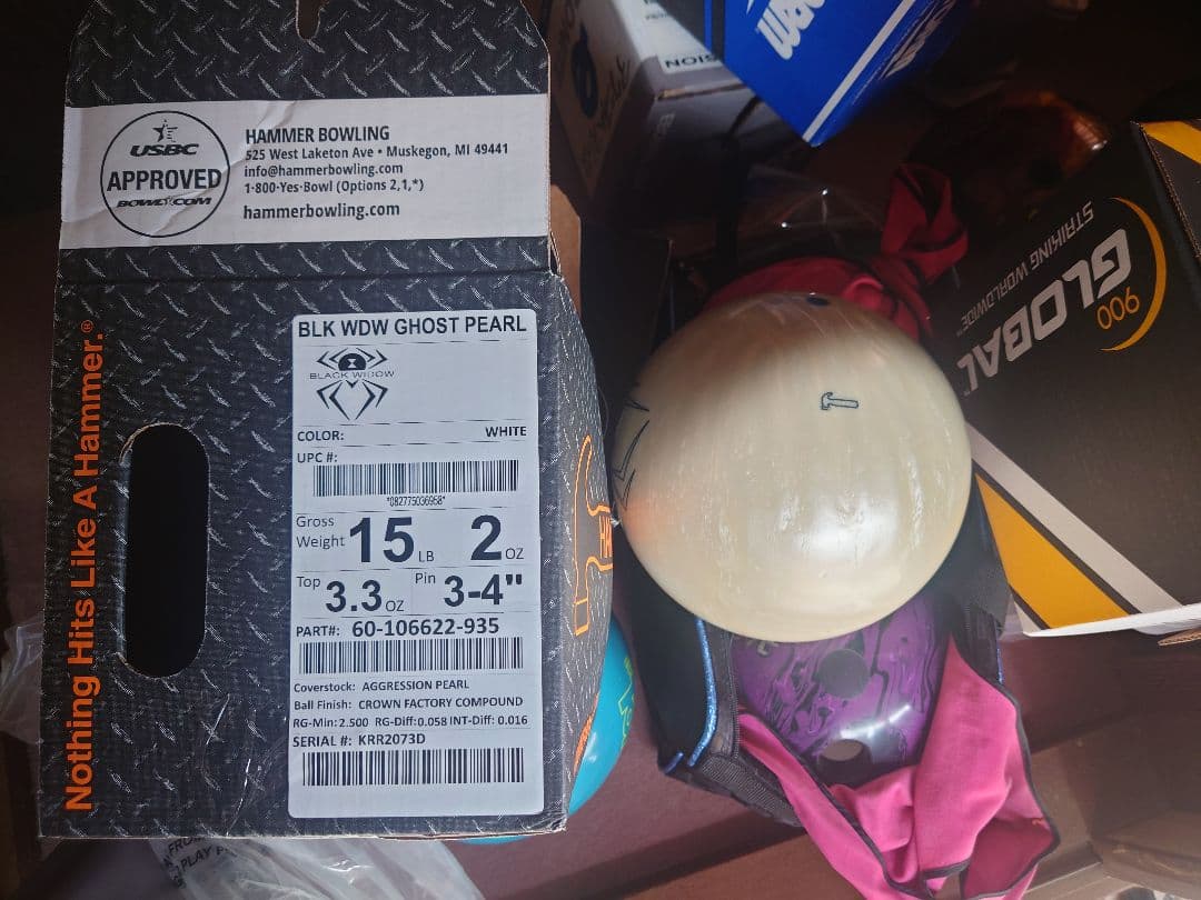 ボウリング　ボール　新品 ブラックウィドーゴーストパール