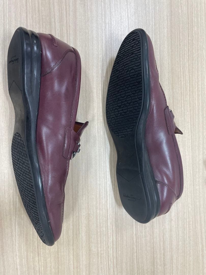 フェラガモ　靴