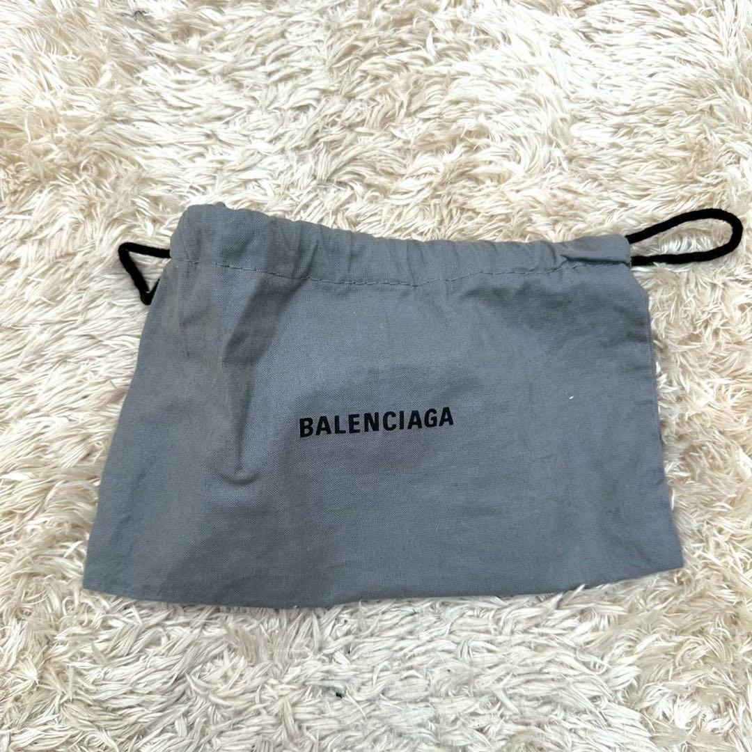 【美品】バレンシアガ 二つ折り財布 長財布 ホワイト フラップ アワーグラス