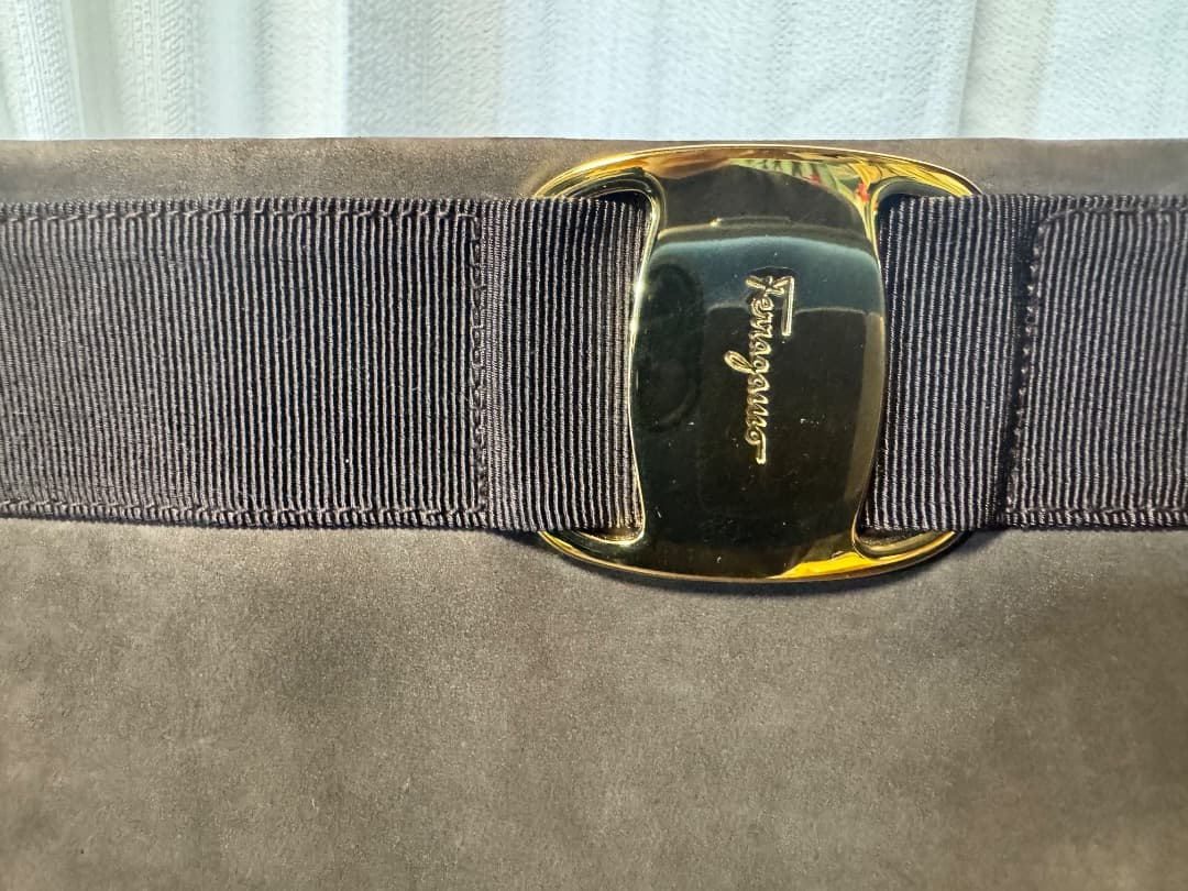 Ferragamo　ヴィンテージ フェラガモ　ダークブラウン クラッチバッグ