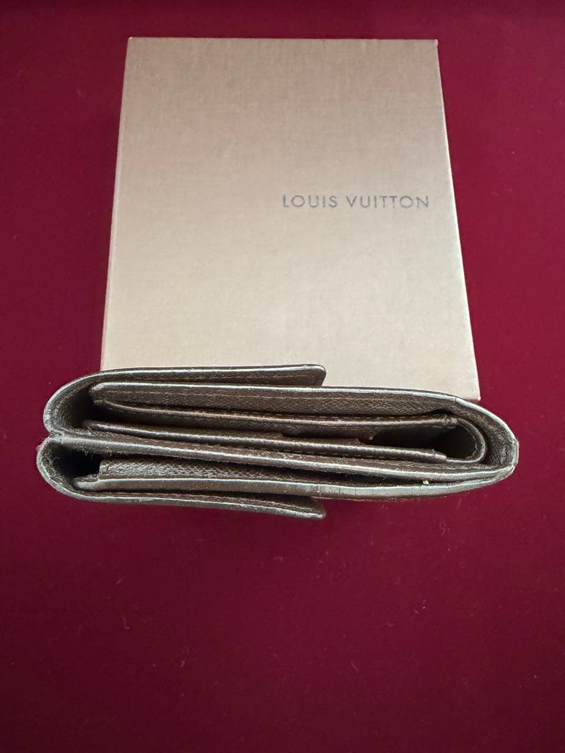 正規品　ルイ・ヴィトン　ダブルホック　財布