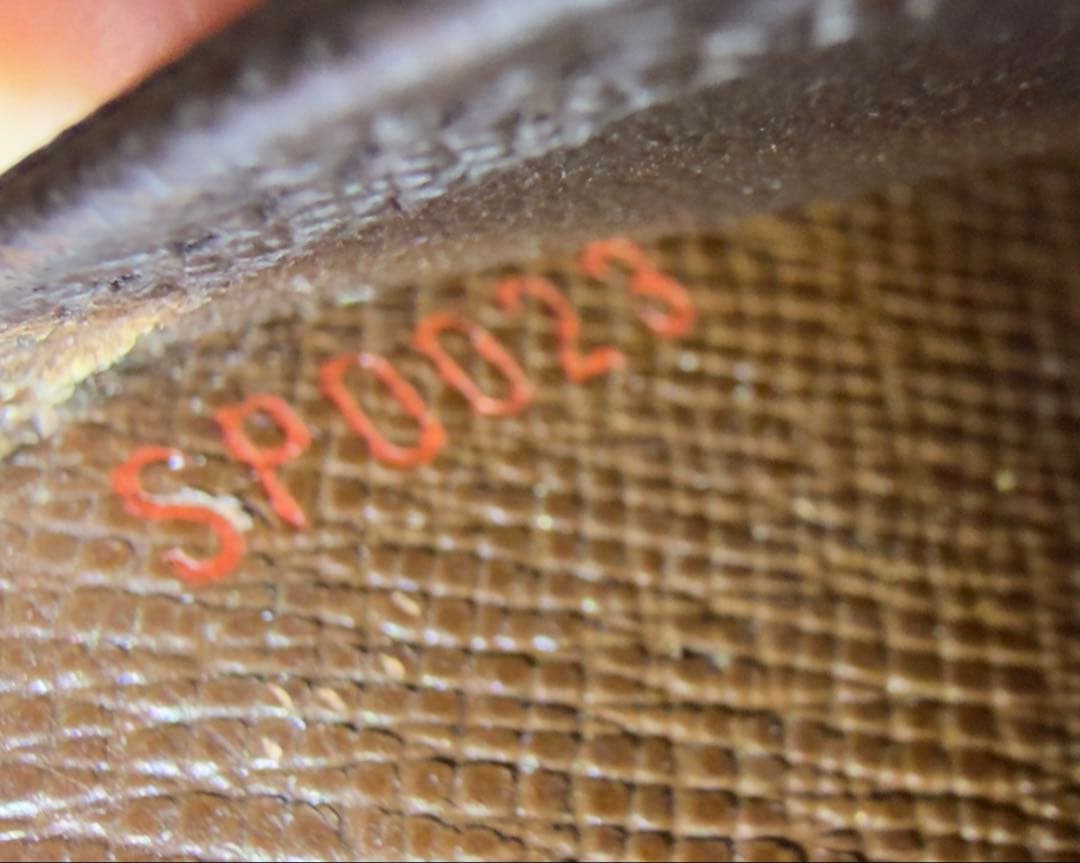 正規品　ルイ・ヴィトン　ダブルホック　財布