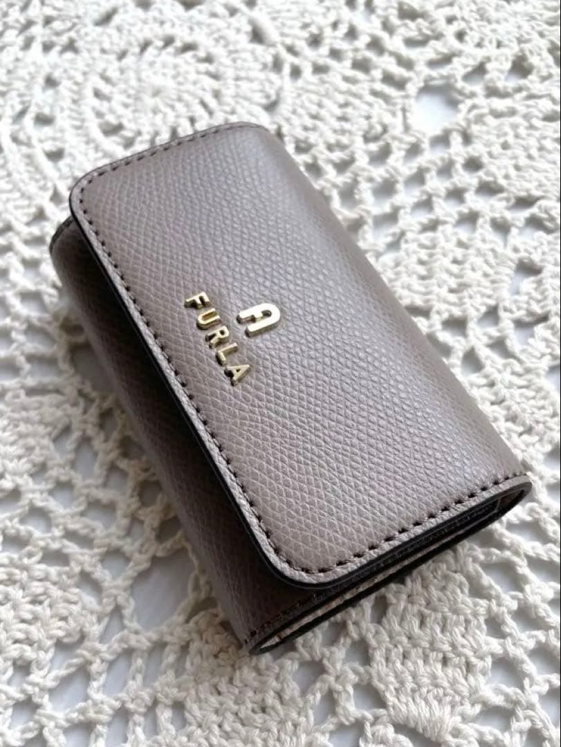 未使用品　現行　FURLA 4連キーケース　グレージュ