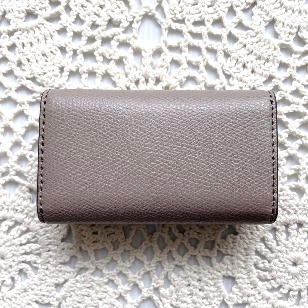 未使用品　現行　FURLA 4連キーケース　グレージュ