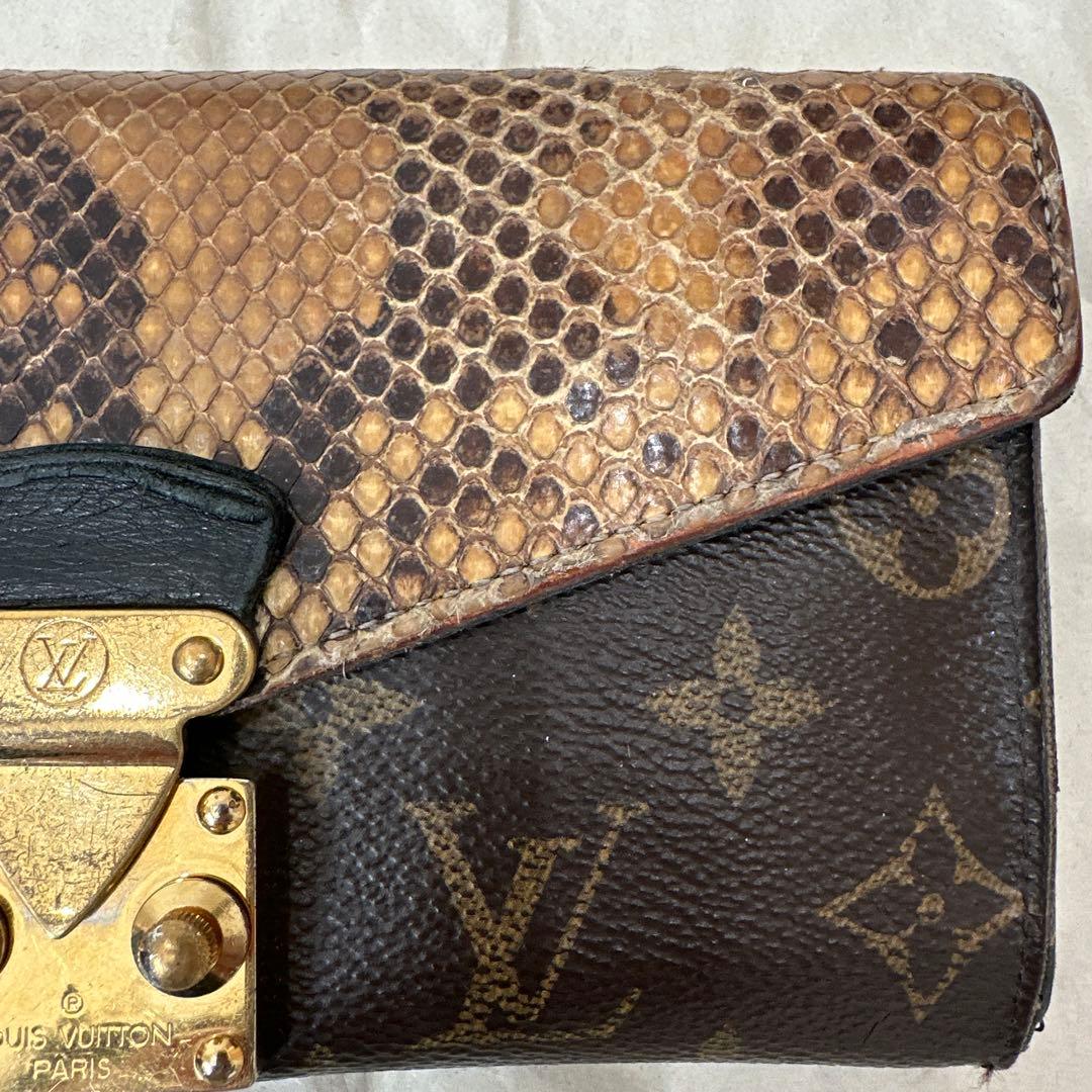 ルイヴィトン長財布　パイソン