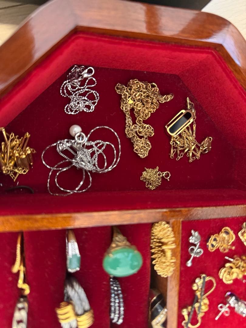 こ*ー様 アクセサリー　遺品整理