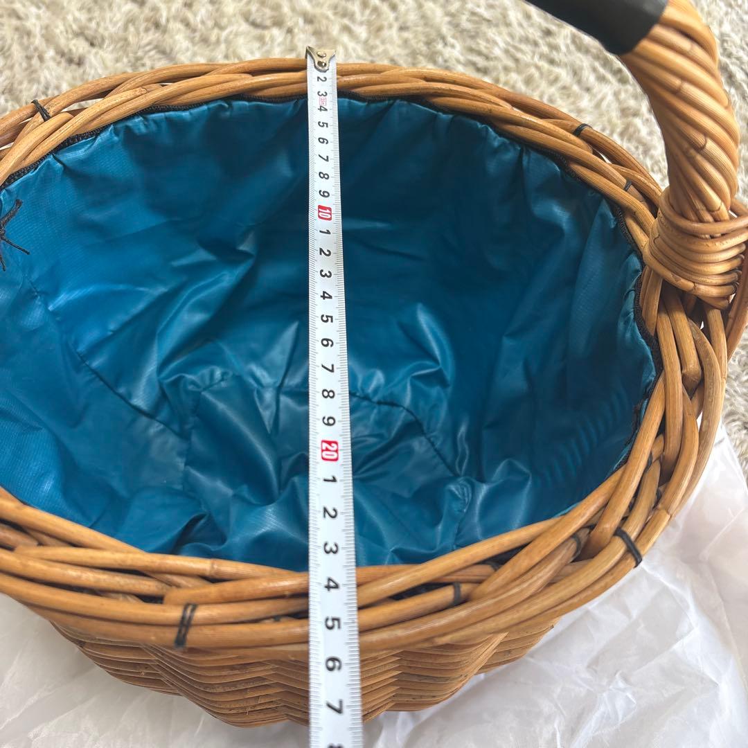 新品　エバゴス　籐製バスケット 青色内布
