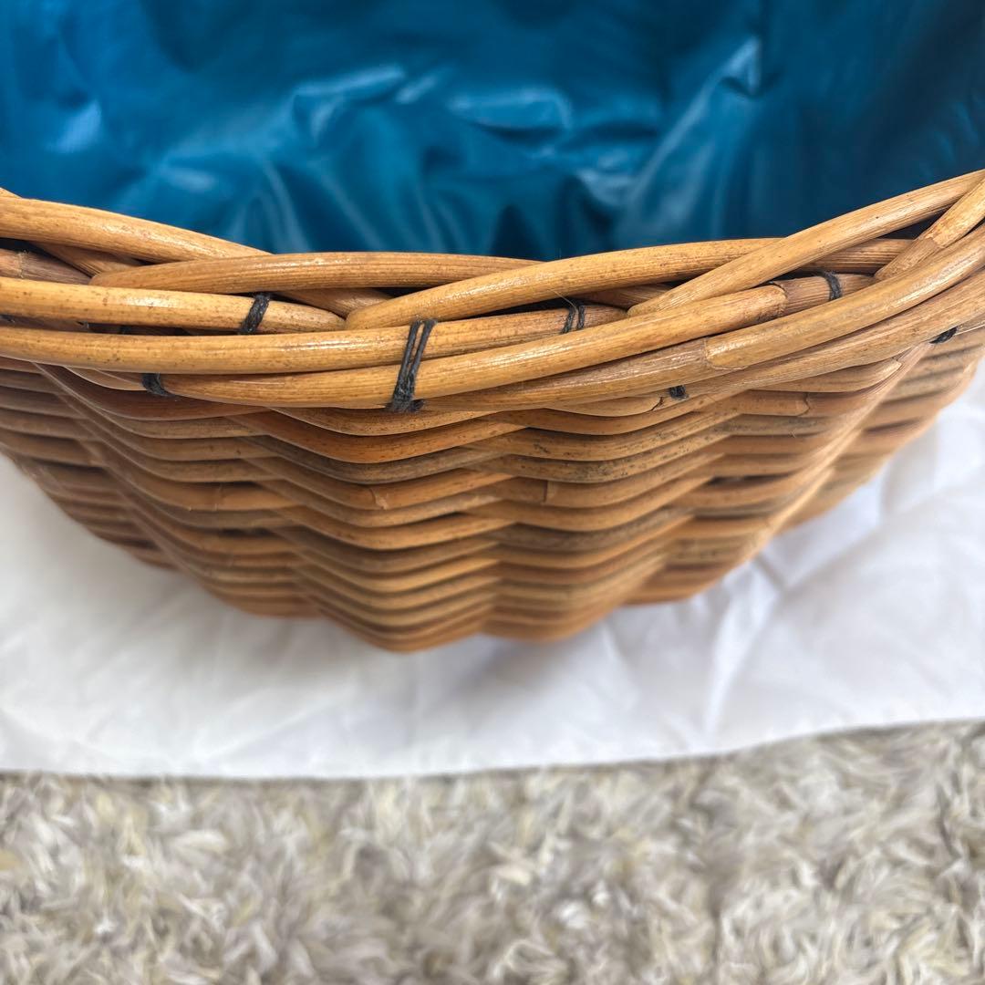 新品　エバゴス　籐製バスケット 青色内布