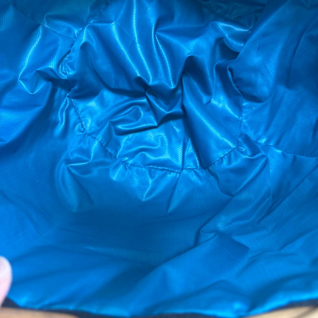 新品　エバゴス　籐製バスケット 青色内布