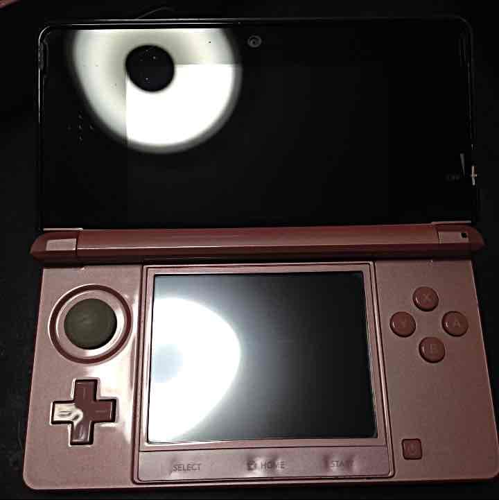 SALE中‼︎3DS本体(ピンク色) 中古品です。