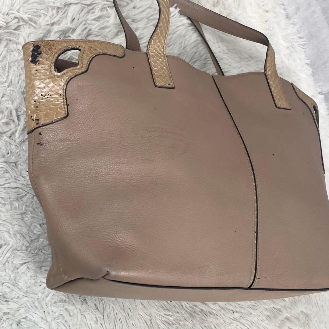 A4可 カルティエ レザー トートバッグ マルチェロ ドゥ パイソン ベージュ