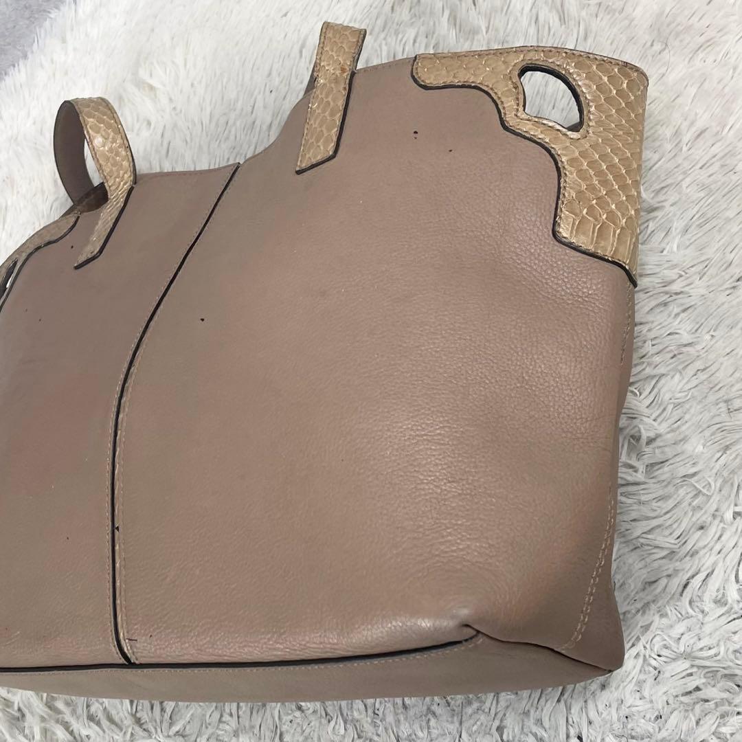 A4可 カルティエ レザー トートバッグ マルチェロ ドゥ パイソン ベージュ