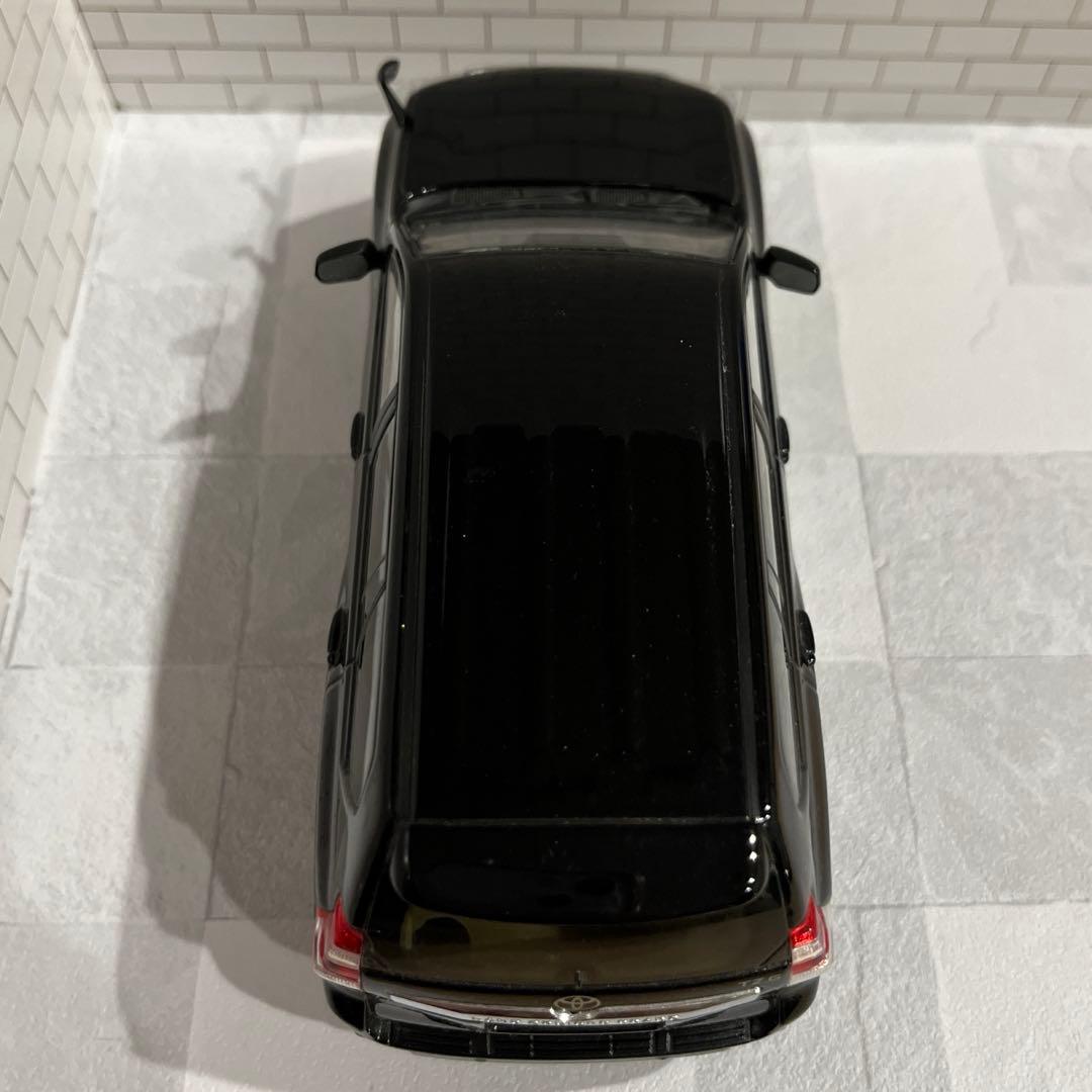 トヨタ　ランドクルーザープラド　カラーサンプル　ミニカー　1/30 ブラック
