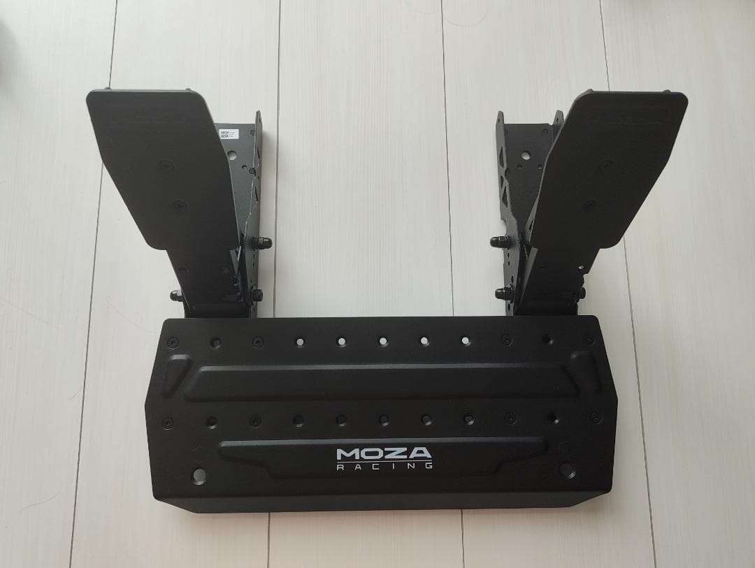 MOZA R5 バンドル（ハンコン・ペダル2点セット）