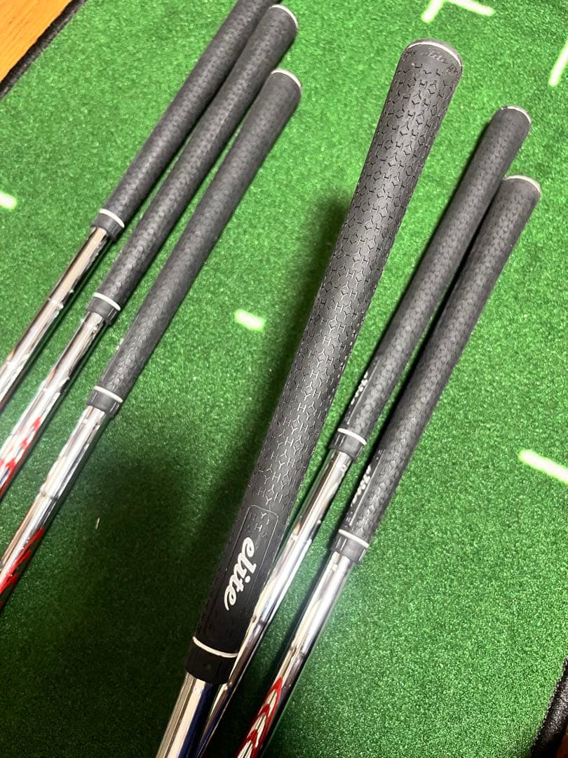 Srixon ZXi7 （5-PW） Modus 115 R フレックス