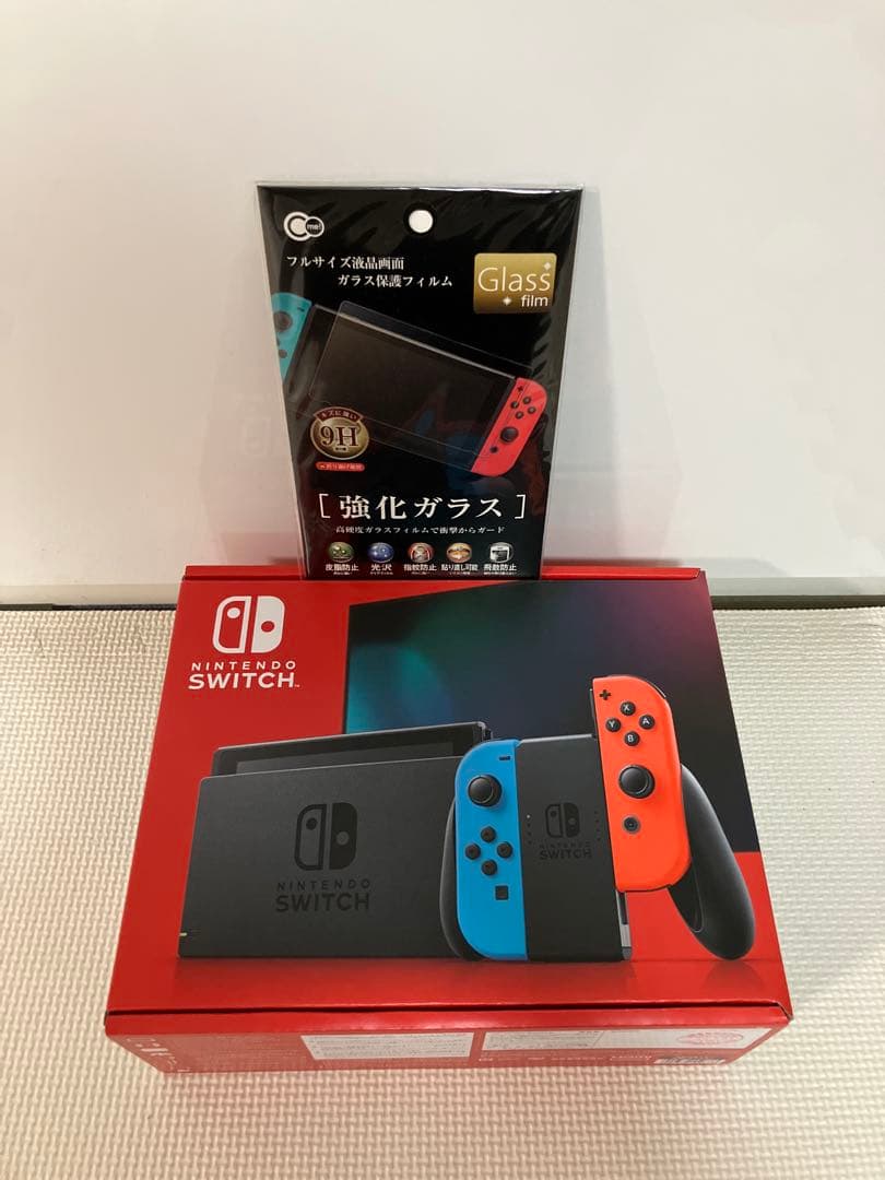 【新品、未使用】Nintendo Switch 本体 青 赤