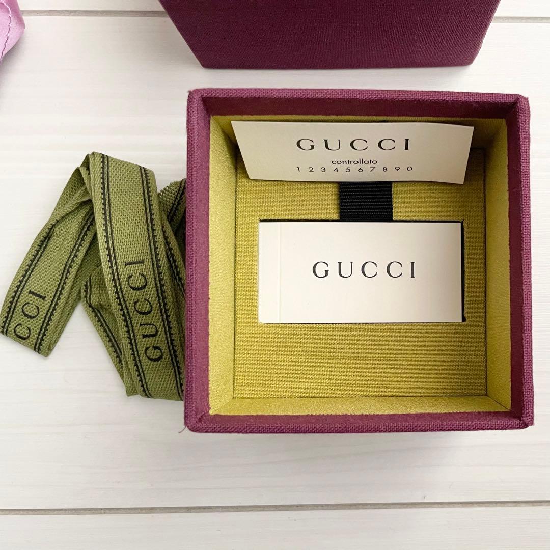 GUCCI グッチ　ヘアピン　ヘアアクセ　インターロッキングG付き ヘアクリップ