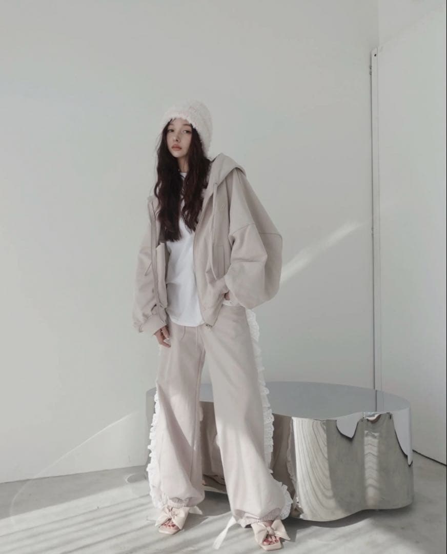 fiction tokyo ハートジップアップフーディー