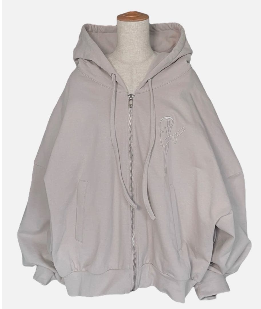 fiction tokyo ハートジップアップフーディー