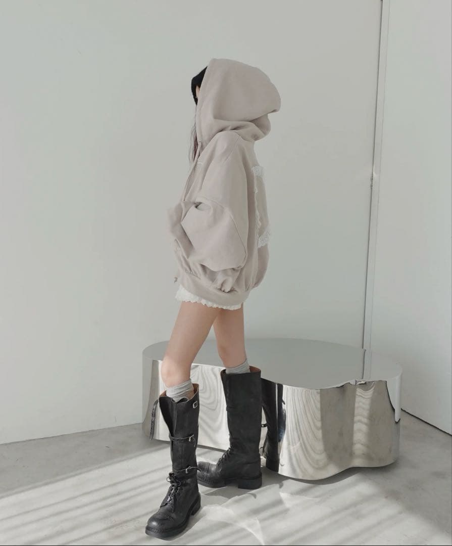 fiction tokyo ハートジップアップフーディー