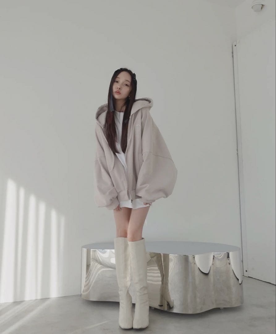 fiction tokyo ハートジップアップフーディー