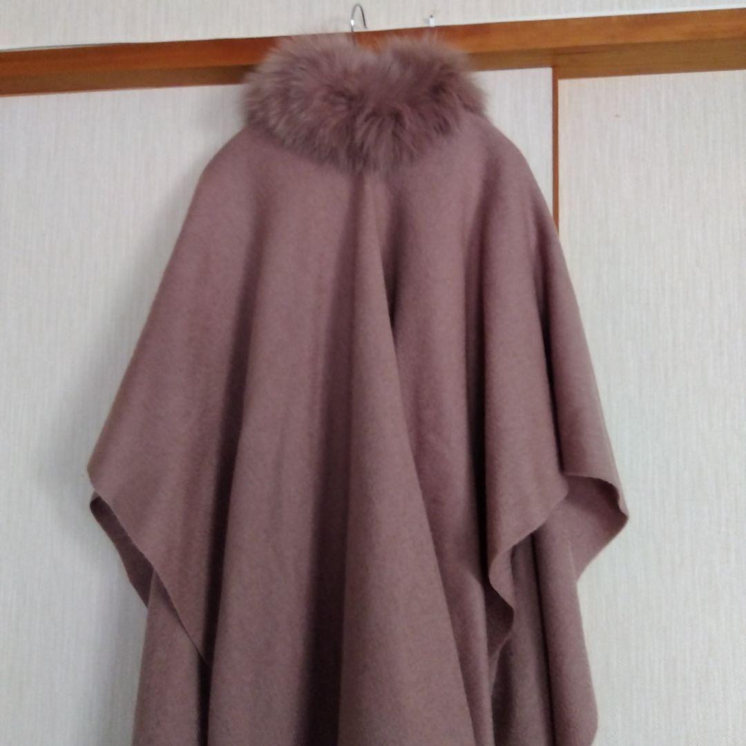 おこめちゃんです☆ EPOCA フォックスファー付きケープポンチョ