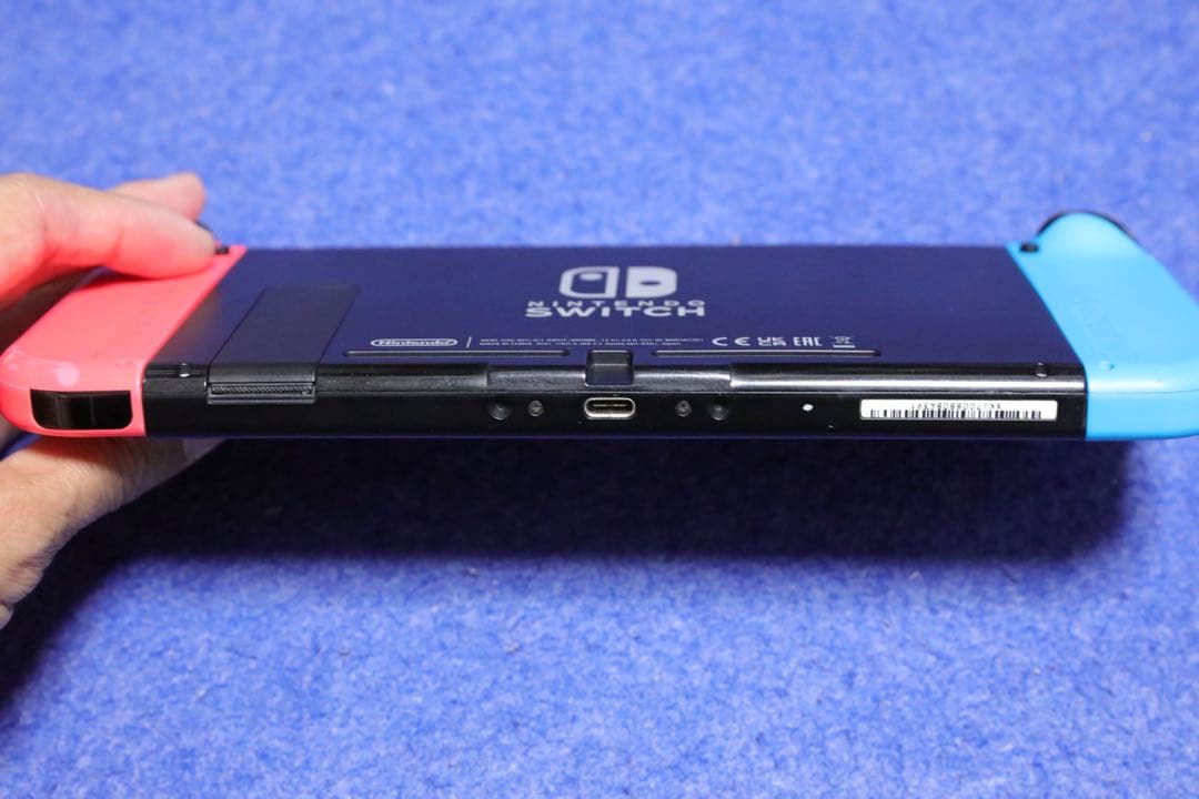 Nintendo Switch 本体 ジョイコン　SDカード