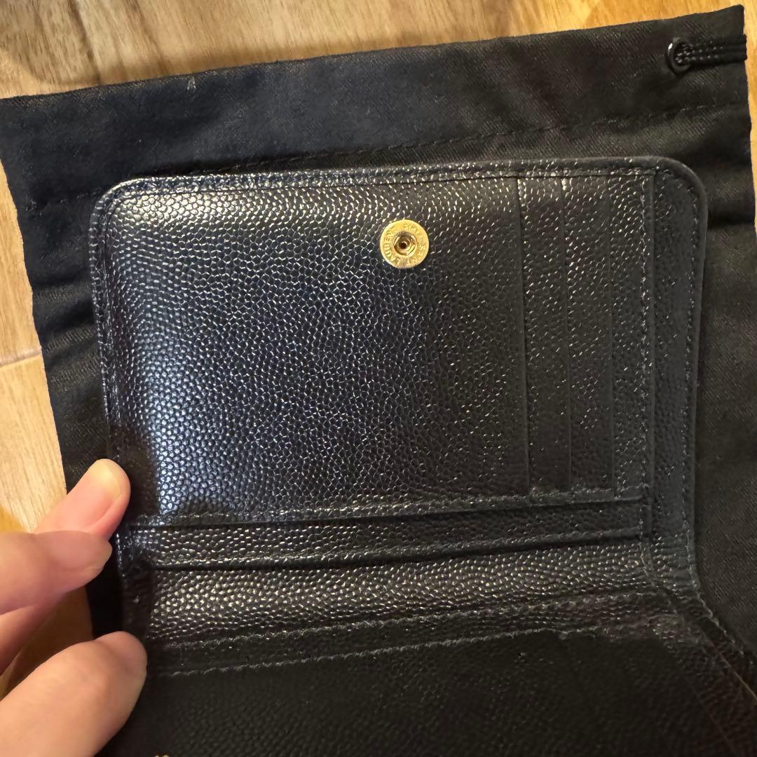SAINT LAURENT ブラックレザー折り財布