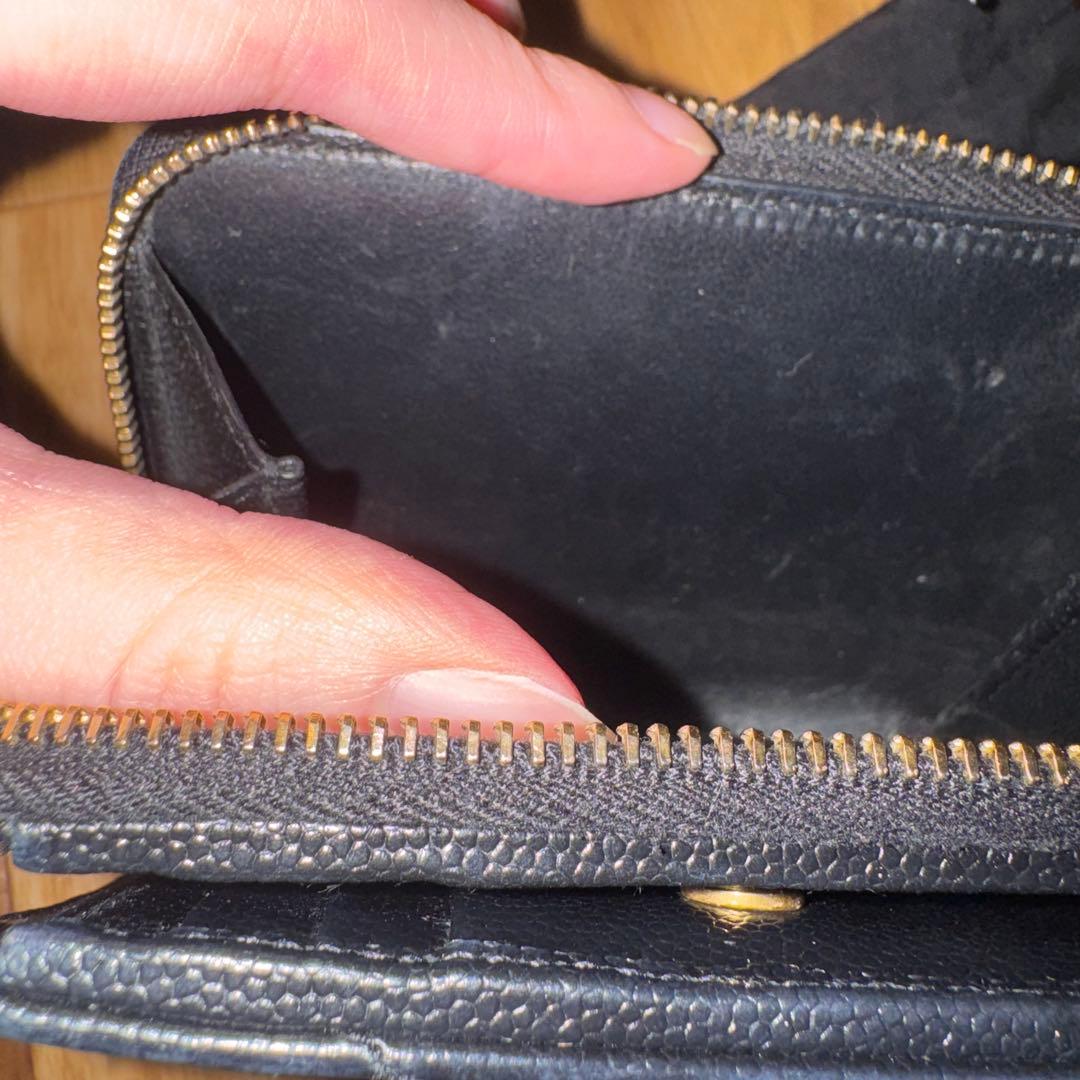 SAINT LAURENT ブラックレザー折り財布