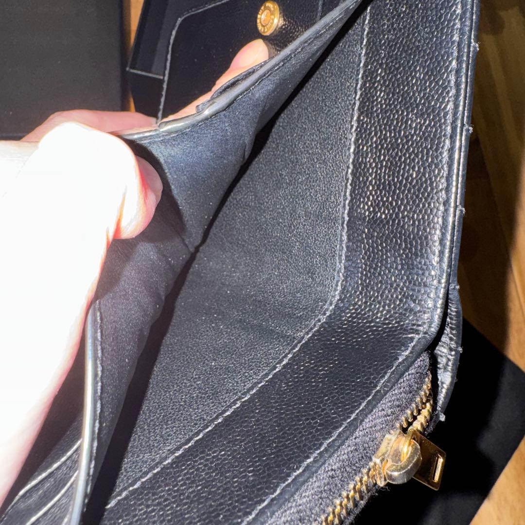 SAINT LAURENT ブラックレザー折り財布