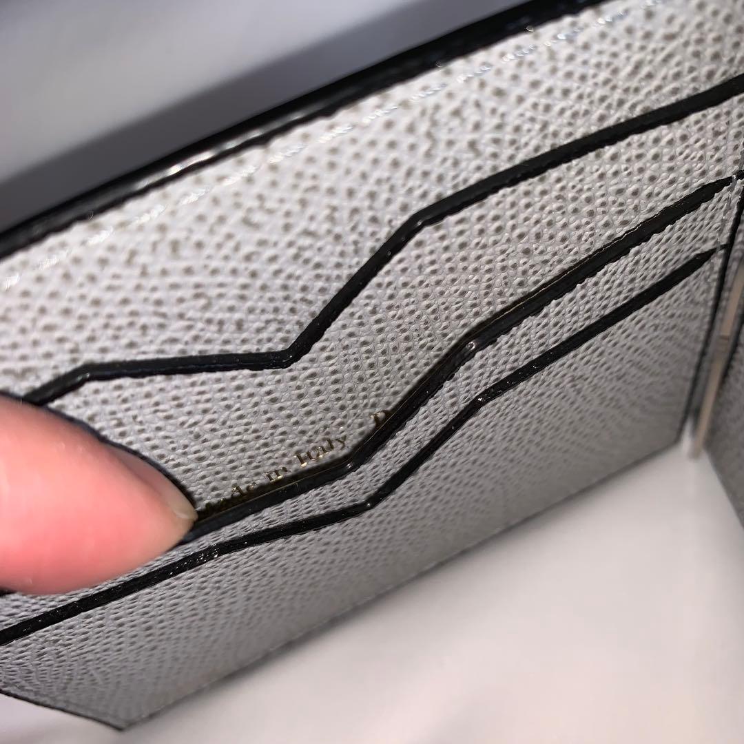 Valextrヴァレクストラ マネークリップ 二つ折り財布