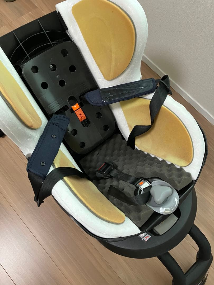 エールベベ チャイルドシート クルットKURUTTO3i ISOFIX