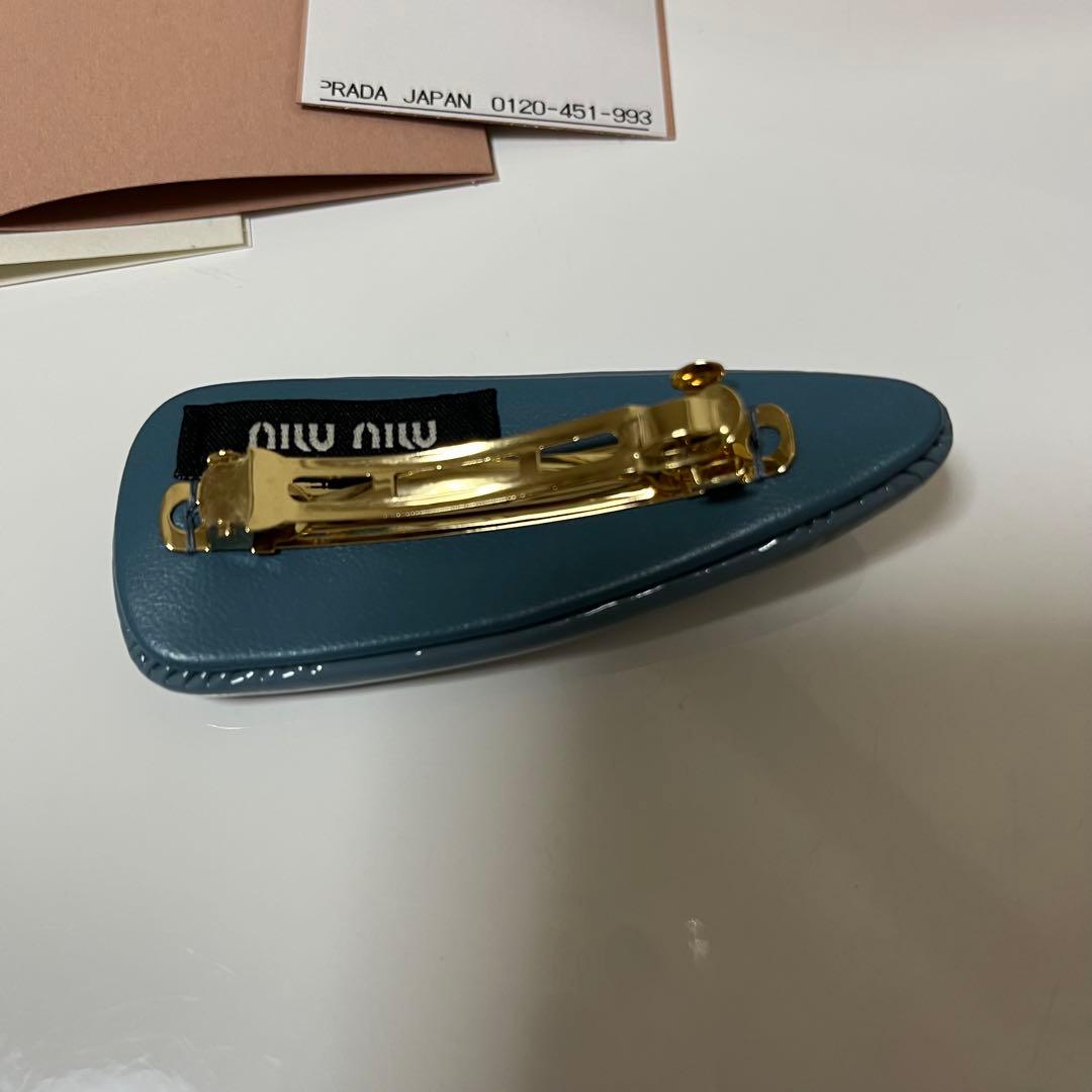 MIUMIU ヘアバレッタ ヘアピン