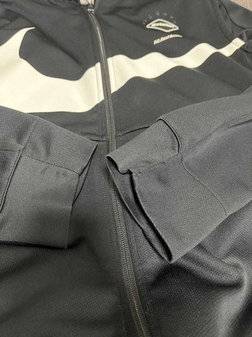 4runner.nNIKE F.C.Real Bristol コラボジャー