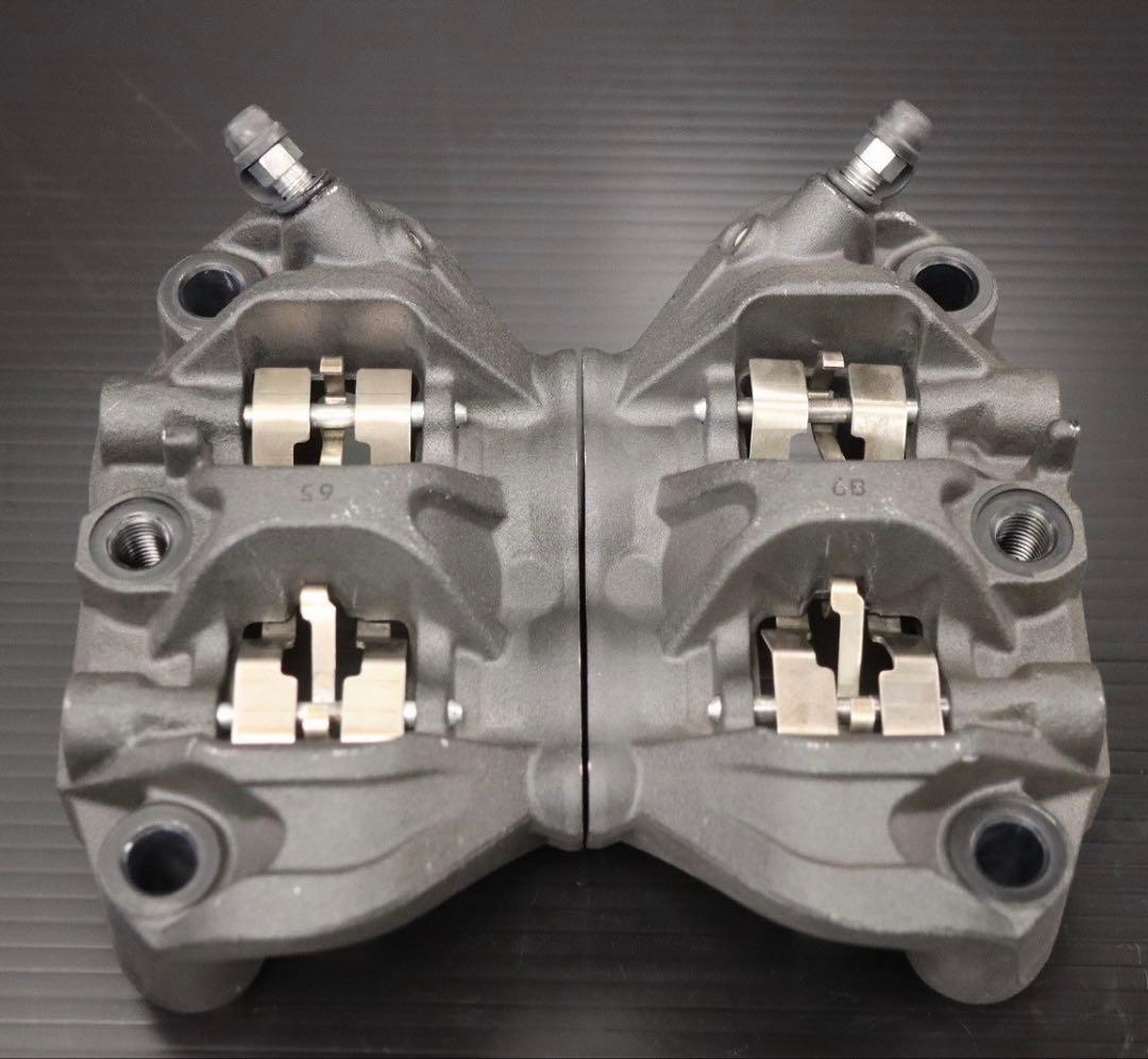 TOKICO ブレーキキャリパー 2個セット シルバー　cbr1000rr